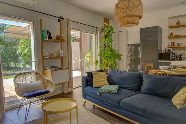 Fernseher, DVD-Player