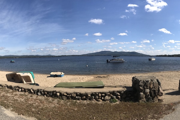 500 feet of private sandy beach