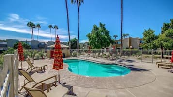 Udendørs pool, opvarmet pool