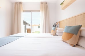 4 bedrooms, in-room safe, iron/ironing board, free WiFi