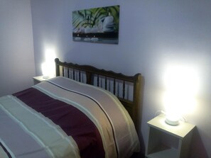 3 bedrooms, iron/ironing board, travel crib, WiFi