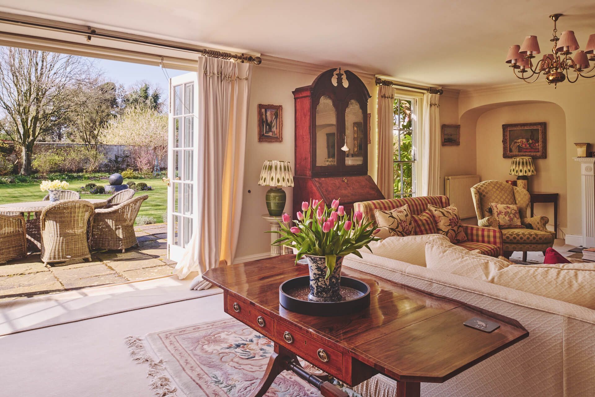 TV, fireplace, DVD player, ping pong