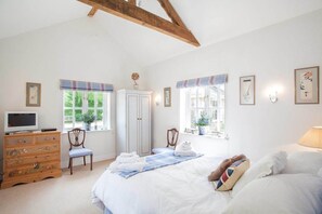 8 Schlafzimmer, Bügeleisen/Bügelbrett, WLAN, Bettwäsche