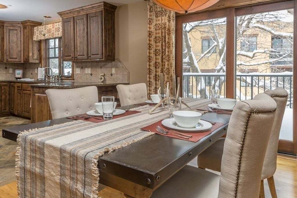 Serve up a delicious meal | Main Level