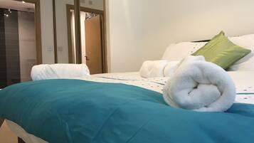 2 bedrooms, iron/ironing board, WiFi, bed sheets