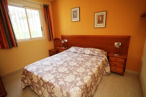 3 bedrooms, free WiFi, bed sheets