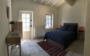 3 Schlafzimmer, Bügeleisen/Bügelbrett, Reisekinderbett, kostenloses WLAN