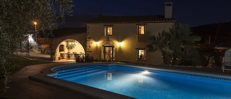 Piscine extérieure
