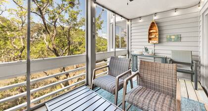 Picturesque Marsh Views! 2 BR/2.5BA Neighborhood Pool! Amenity access included