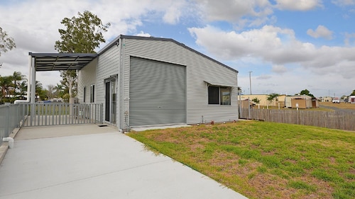 Hami's Retreat - Burrum Heads- Close to Boatramp -2BR - Aircon