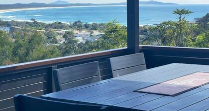 Bob's Shout Crescent Head NSW 2440