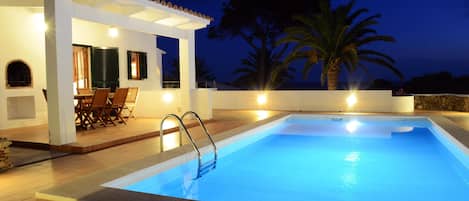 Utomhuspool