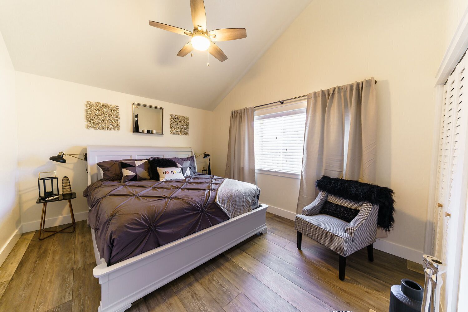 Oceans views with premium newly constructed large home