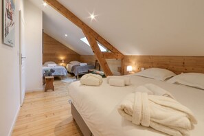 3 Schlafzimmer, Schreibtisch, Bügeleisen/Bügelbrett, kostenloses WLAN