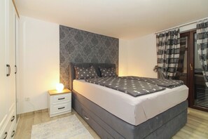 1 Schlafzimmer, WLAN, Bettwäsche