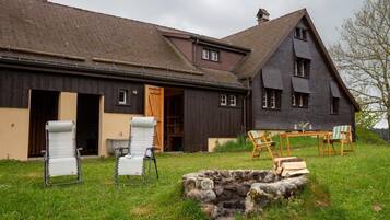 Enceinte de lâhĂ©bergement