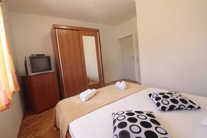 1 soverom, wi-fi (inkludert) og sengetøy