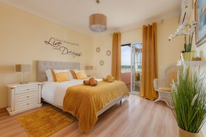 1 غرفة نوم ومكواة/لوح كي وواي فاي مجانًا وملاءات أسرّة