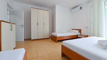 1 Schlafzimmer, Zimmersafe, Bügeleisen/Bügelbrett, kostenloses WLAN