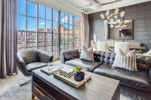 Neptune Loft by Atlanta Luxury Rentals