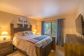 1 bedroom, free WiFi, bed sheets - Palisades Tahoe Getaway - Under the Tram (Olympic Valley)