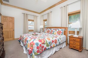 3 habitaciones, tabla de planchar con plancha, wifi y ropa de cama 