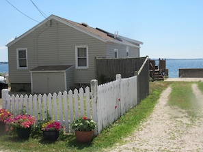 Exterior - Family Friendly Beach side Fun (Fairhaven)