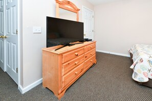 5 habitaciones, tabla de planchar con plancha y wifi gratis