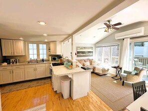 TV, fireplace, offices