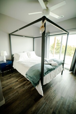 6 chambres, fer et planche à repasser, Wi-Fi gratuit, draps fournis