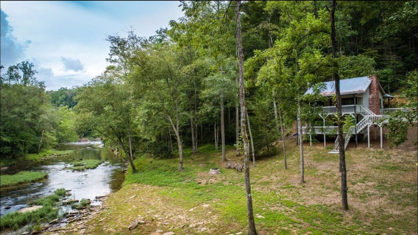  Welcome to the Perfect Remote Secluded Creekside Cabin w/ walk in creek access