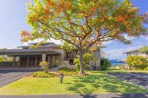 Exterior - Ridge 2214: Ocean Views Maui Dreams are Made of! (Lahaina)