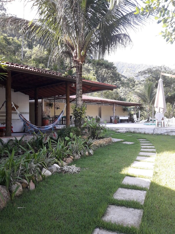 Property grounds - Site in Angra dos Reis near the beach (Angra dos Reis)