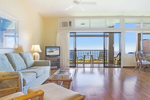 Flat-screen TV, DVD player, stereo