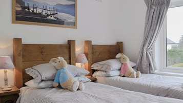 3 quartos, Wi-Fi de cortesia, roupa de cama