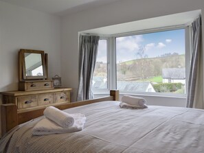 3 bedrooms, free WiFi, bed sheets