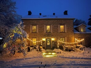 Esterni