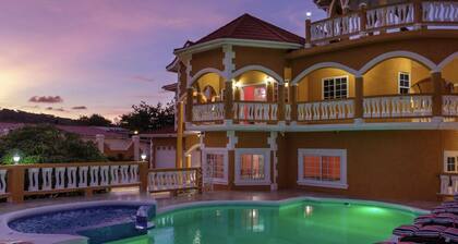 The Palms at Galina *Luxury Rental* Fully Staffed