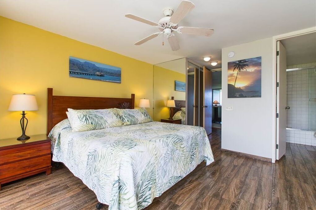 4 bedrooms, iron/ironing board, WiFi (free), bed sheets