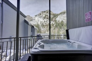 Bañera de hidromasaje exterior