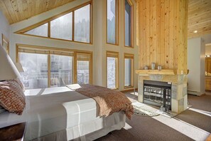 3 slaapkamers, reisbedje, wifi, beddengoed