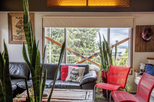 Kookaburra Ski Lodge