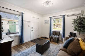 Smart TV, fireplace, DVD player