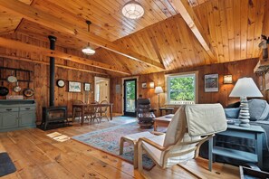 Smart TV, fireplace, video-game console