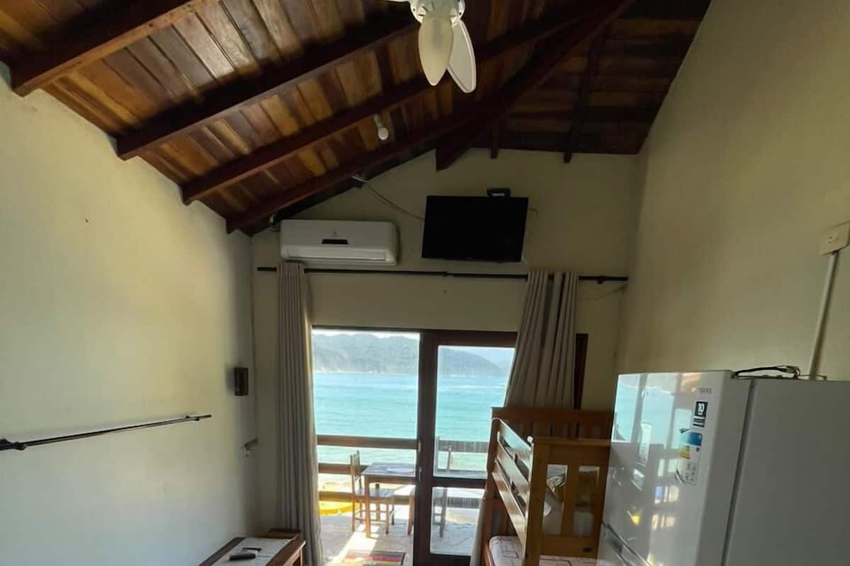 Phòng Suite có tầm nhìn toàn cảnh, quang cảnh biển | 1 phòng ngủ, minibar, màn/rèm cản sáng, bàn ủi/dụng cụ ủi quần áo
