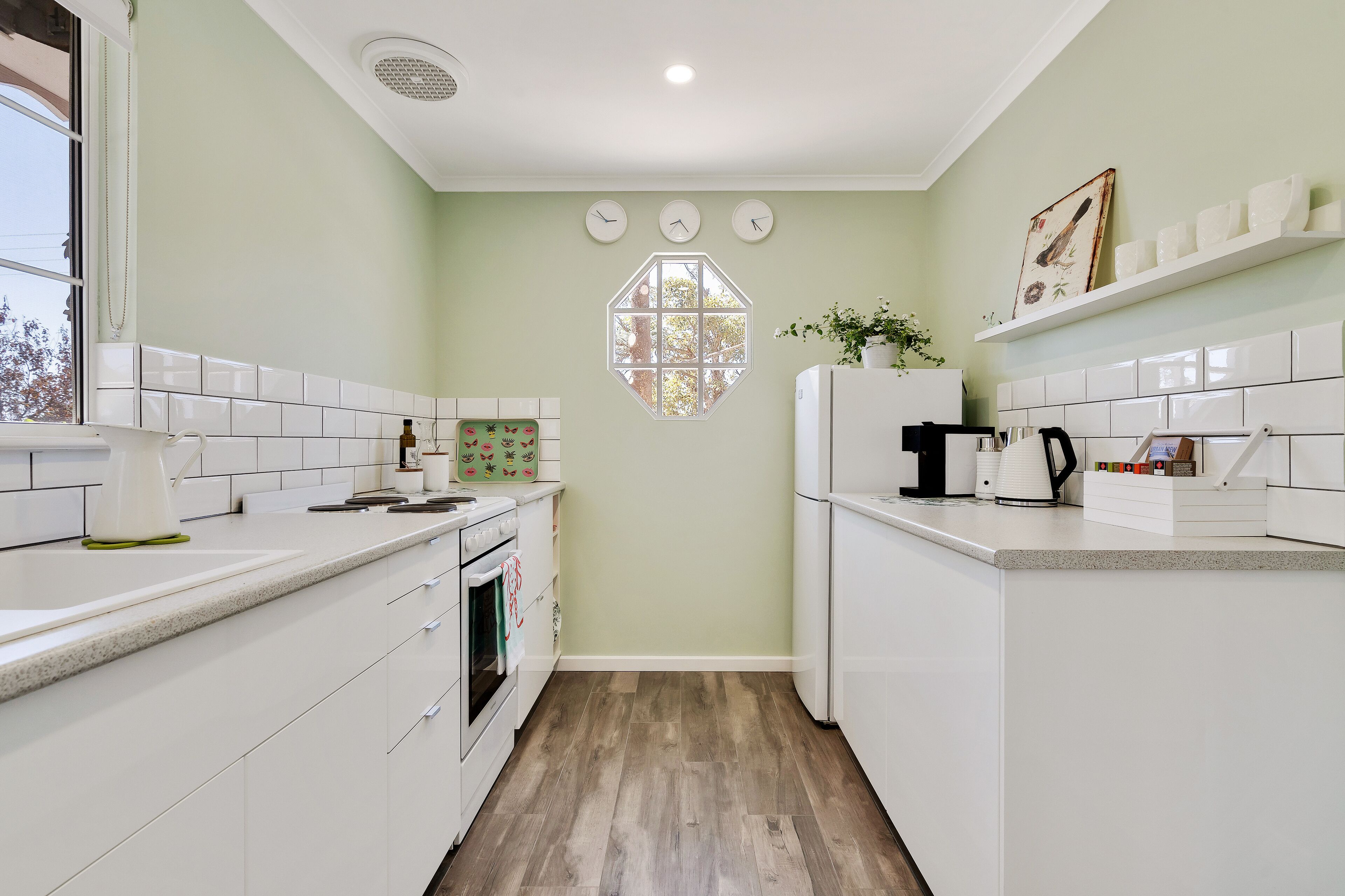 Boutique accommodation peacefully set amongst you're own private vineyard  — image 3