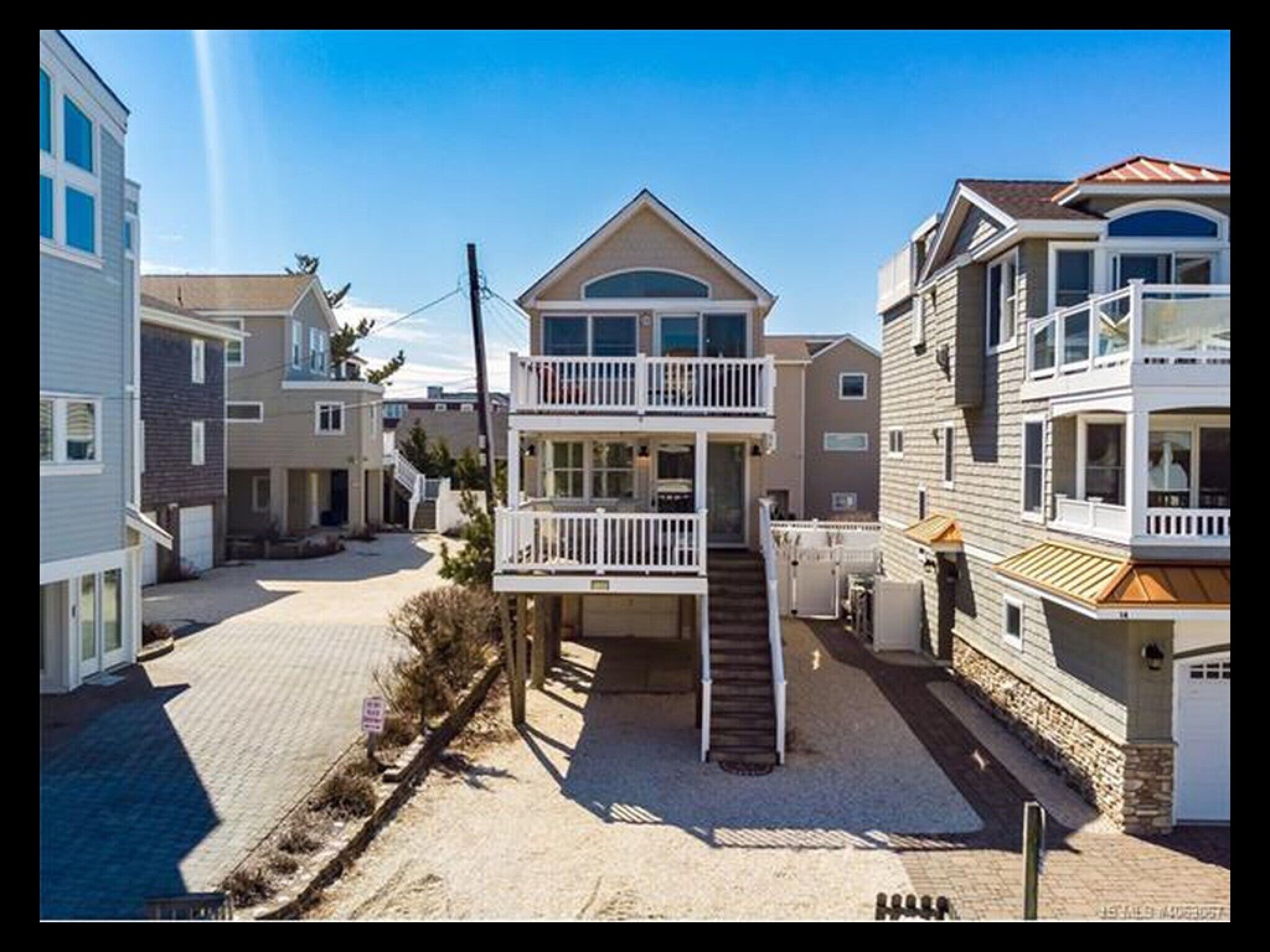 LOCATION! 1 off the ocean house, Surf City with ocean views! New Hot TUB!!