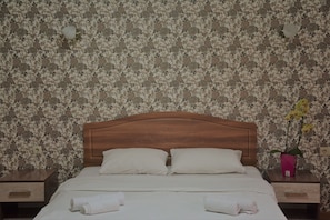 Suite | In-room safe, desk, iron/ironing board, rollaway beds - Korkem Hotel (Astana)