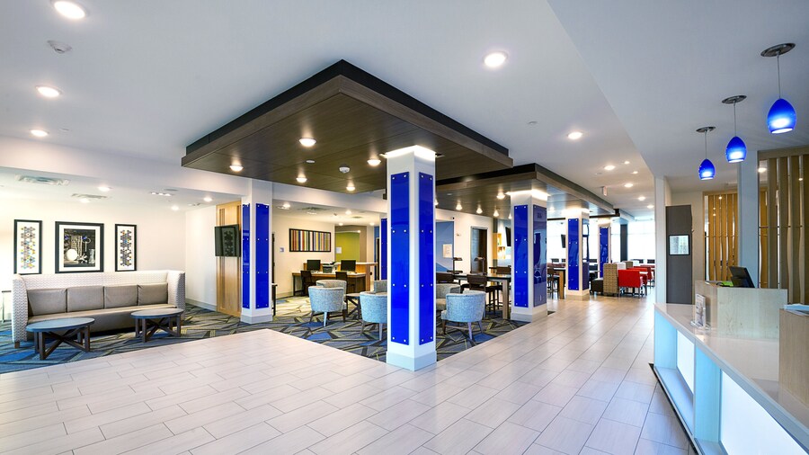 Holiday Inn Express & Suites Wentzville St Louis West by IHG