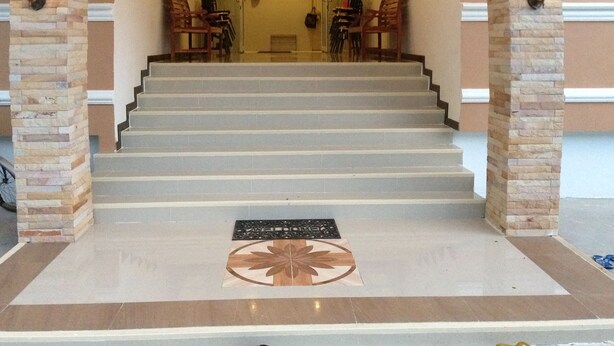 Unclassified image, 1 of 18, button - BBPlace Suvarnabhumi Airport (Bangkok)